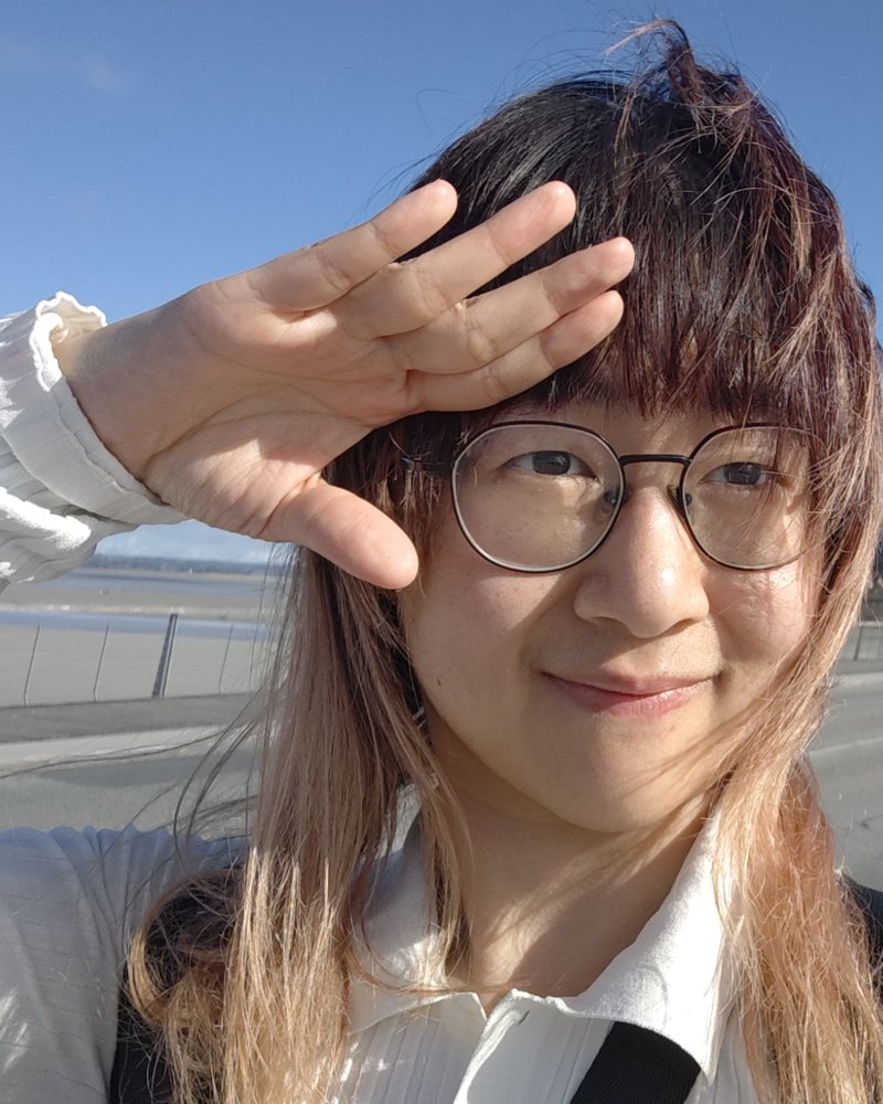 Yiwei